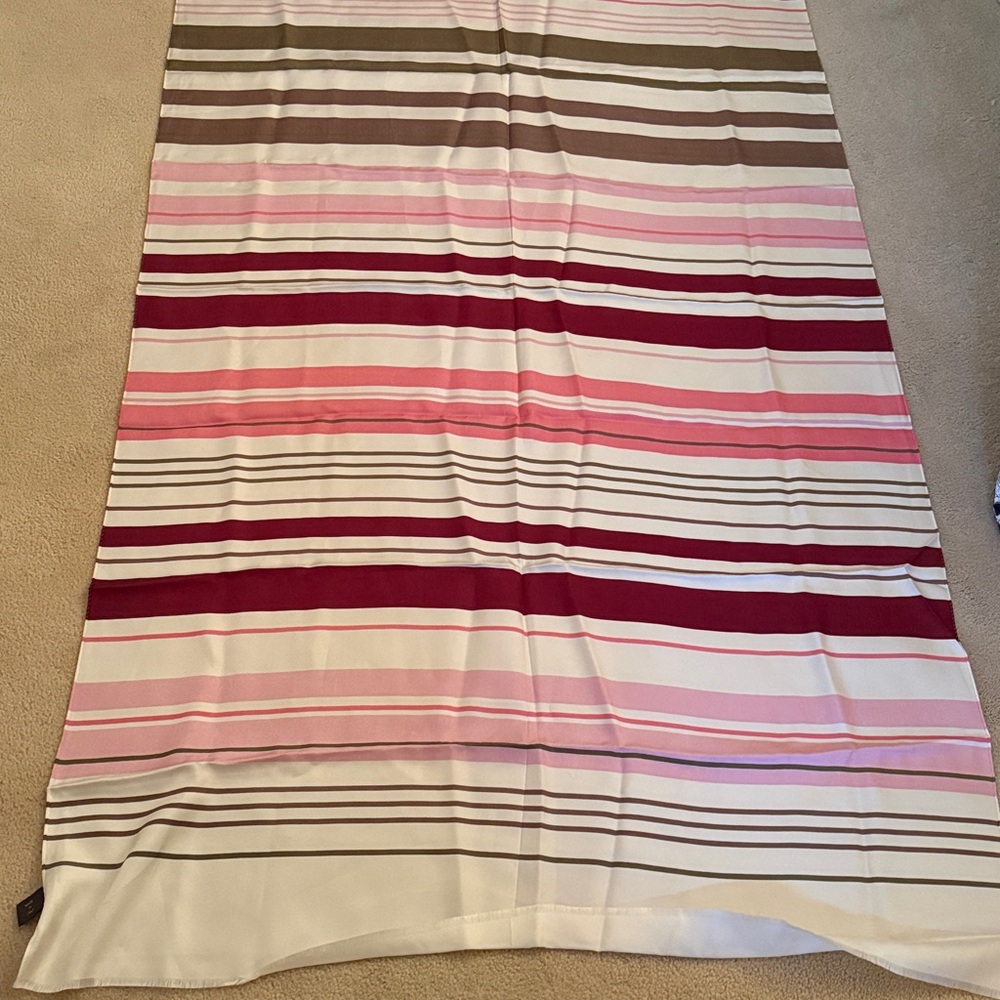 Loro Piana silk oversized scarf / shawl Vintage Perfect condition in Hermes box - Picture 8 of 12